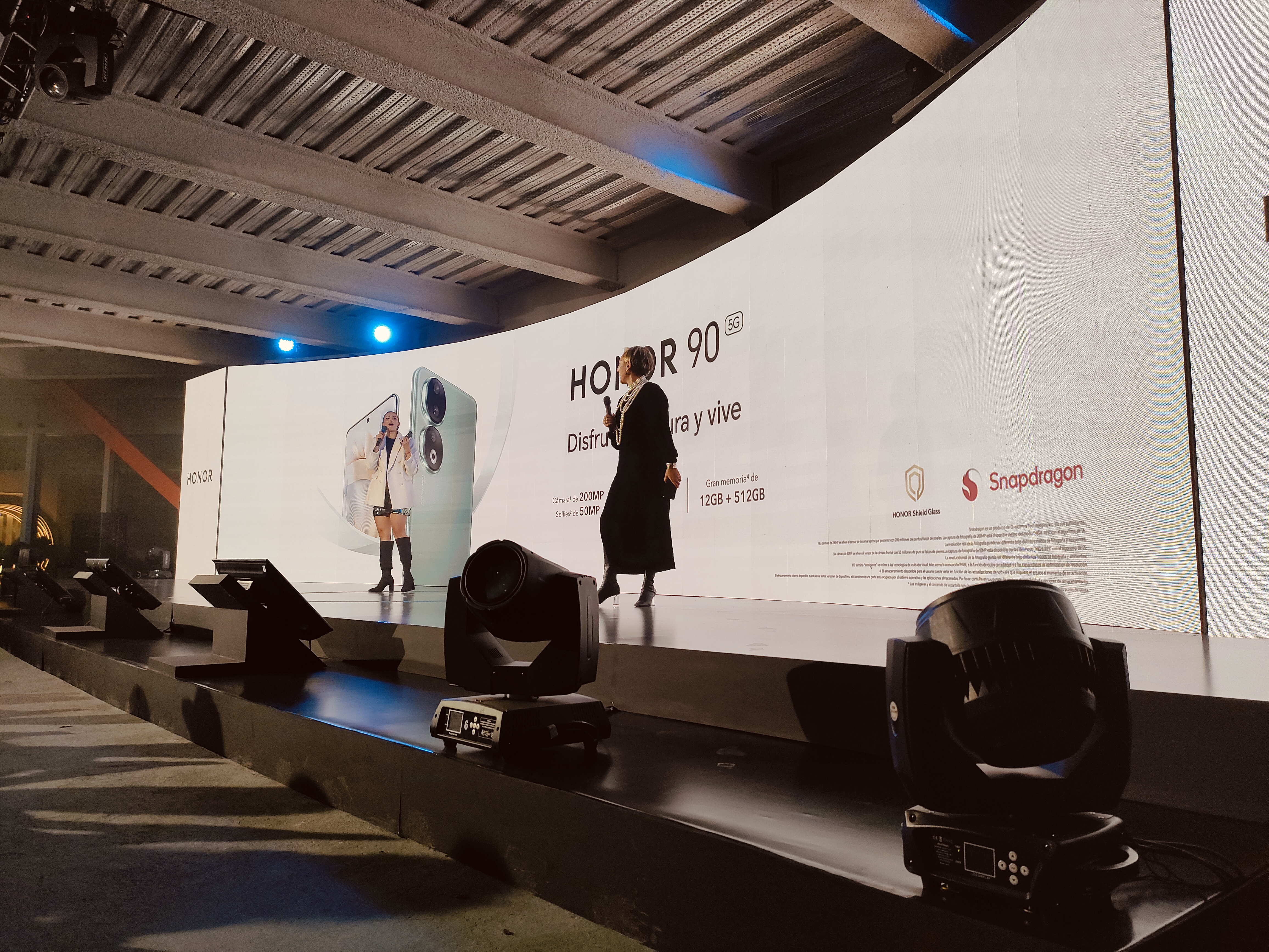 HONOR 90: así fue el lanzamiento en Colombia del nuevo “killer” de 200 MP