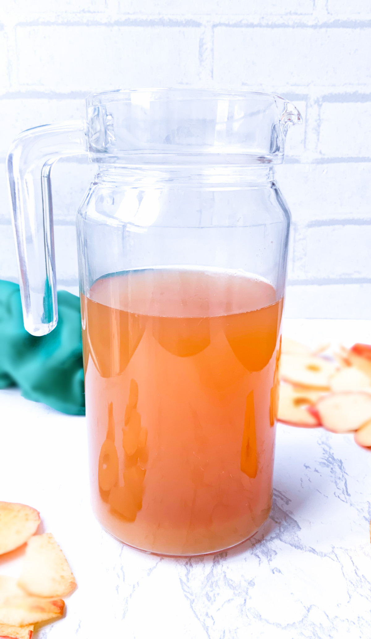 Utiliza este vinagre para tomar puro o mezclado con agua.