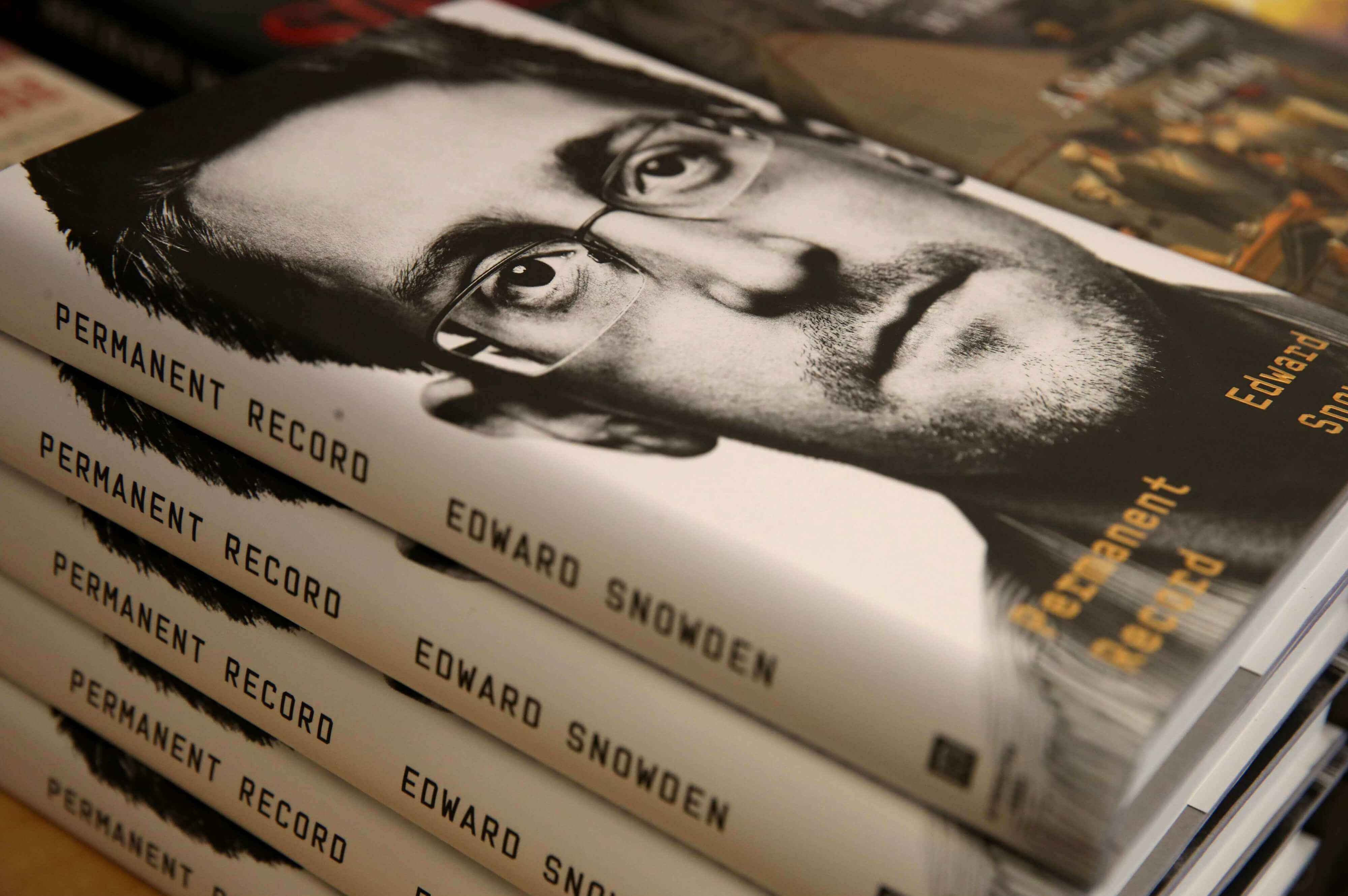 Edward Snowden es un excontratista de la CIA famoso por filtrar miles de documentos privados en 2013 que revelaron el poder de vigilancia de Estados Unidos. / AFP. 