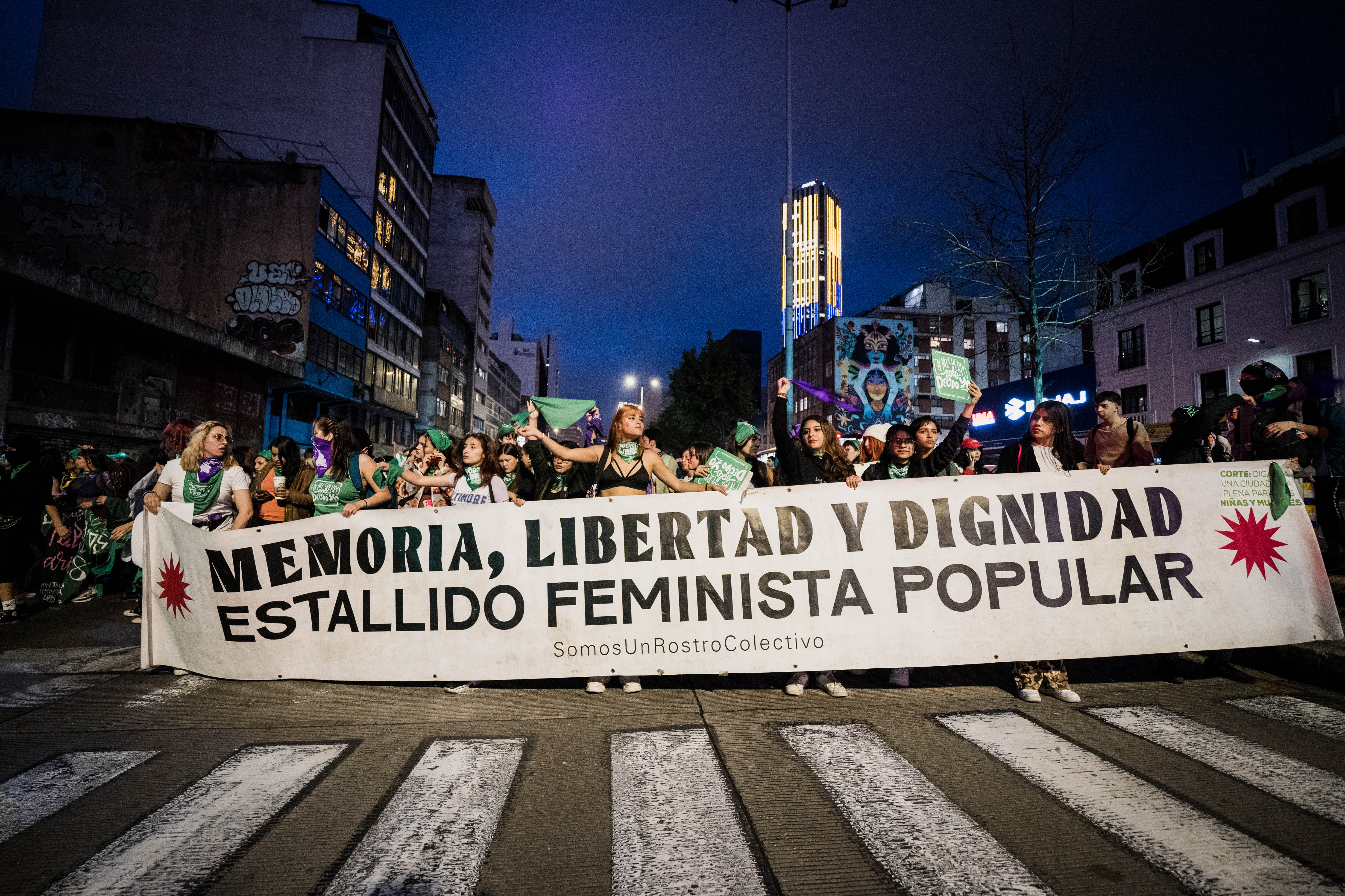 “Somos Un Rostro Colectivo” fue una de las organizaciones que lideró la marcha de este miércoles.