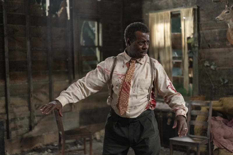 Courtney B. Vance, quien da vida al tío George, dice que los afrodescendientes deben enseñar a sus hijos, todavía hoy, cómo hablarle a un policía. / Cortesía HBO
