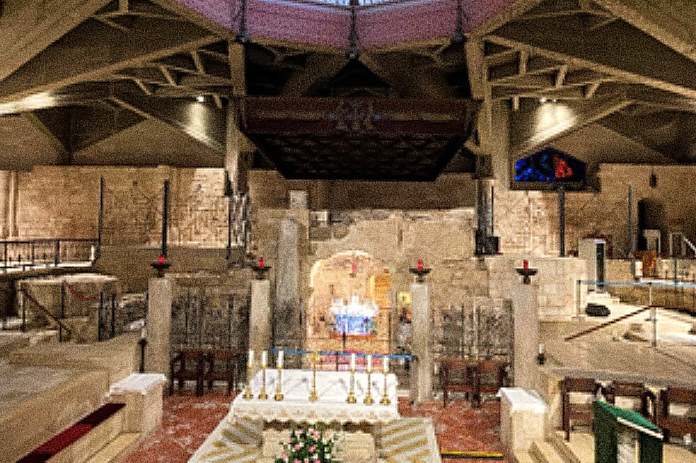 Hermoso interior del altar de la Iglesia de la Anunciación y Encarnación.