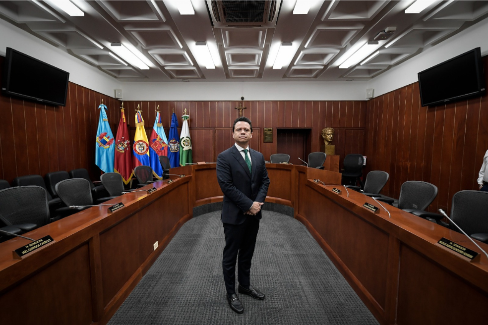 El secretario del Senado, Diego González, aseguro que en esta corporación hay más independencia frente al Gobierno que en la Cámara.