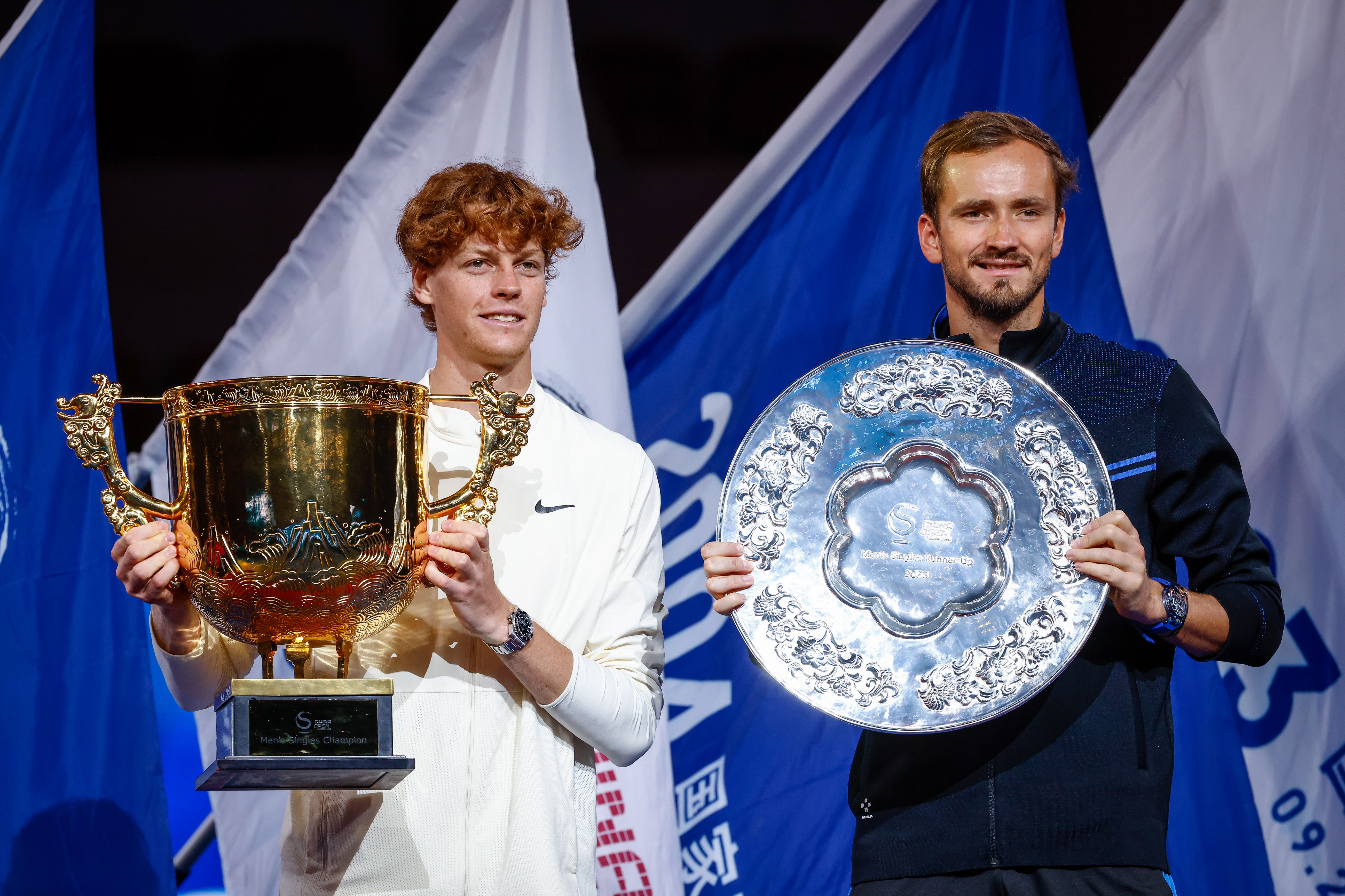 Jannik Sinner rompe la racha de Daniil Medvédev y se corona campeón en Pekín