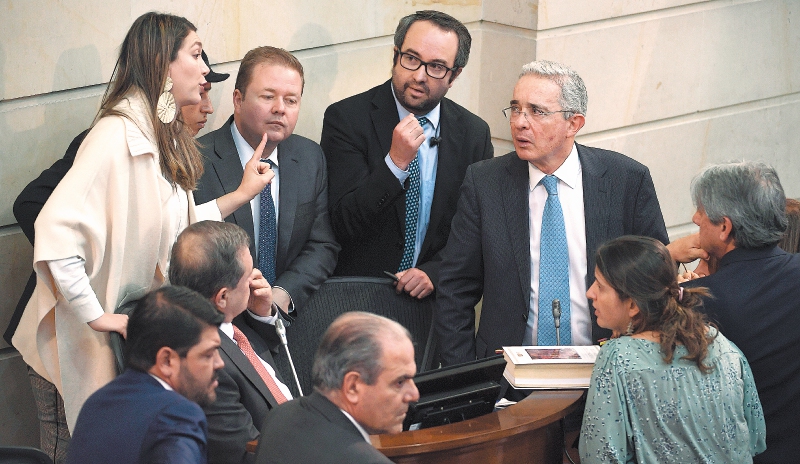 Los reclamos en voz baja que ya generan ruido en el uribismo