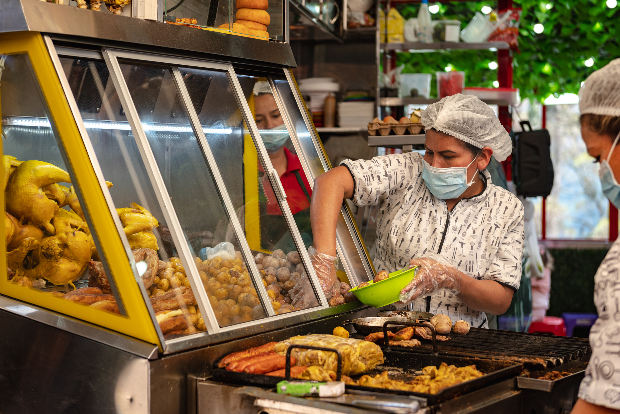 Comida callejera en Bogotá: ¿Qué se come en la capital?