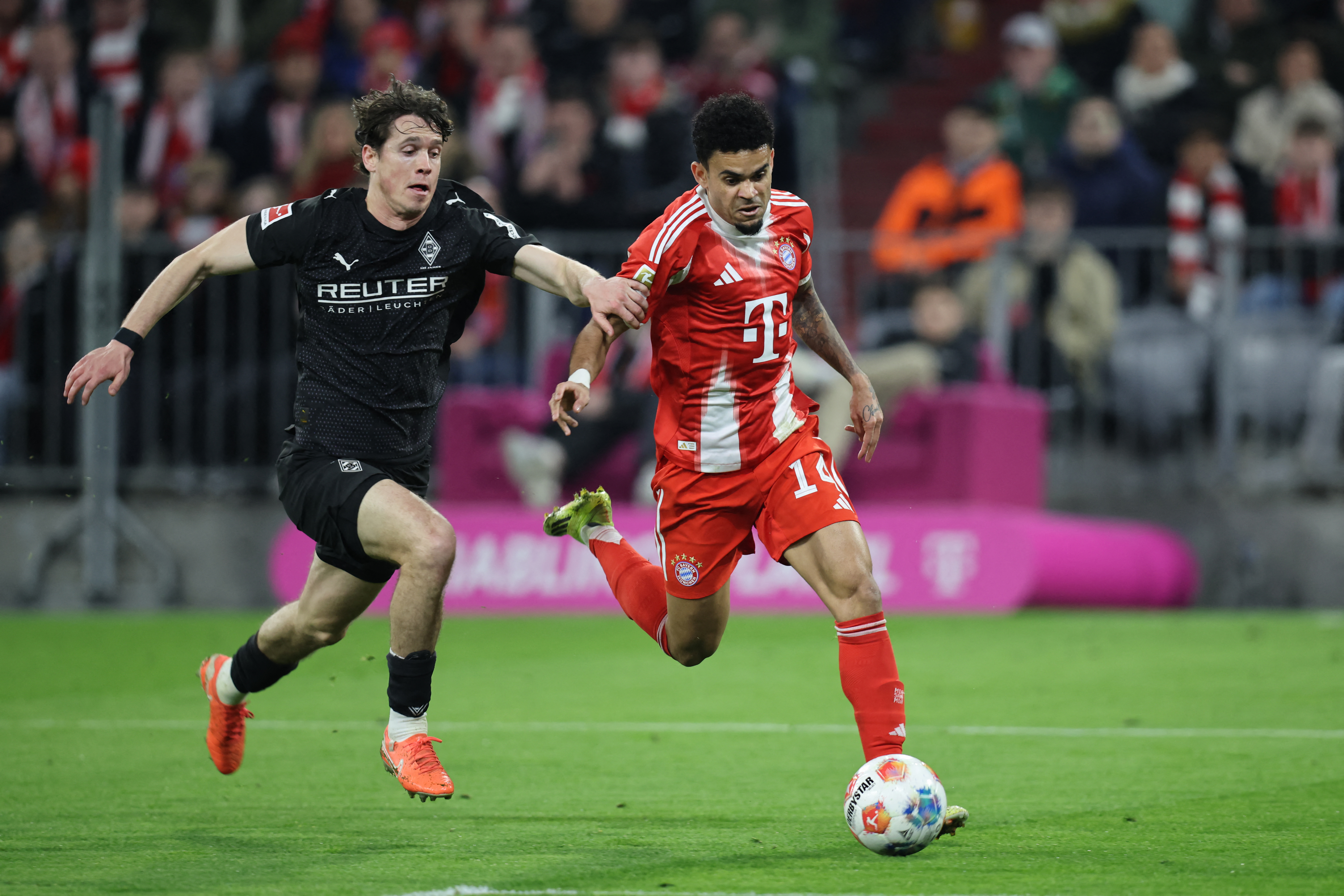 Bayern Múnich volvió a golear en la Bundesliga con gol y asistencia de Luis Díaz