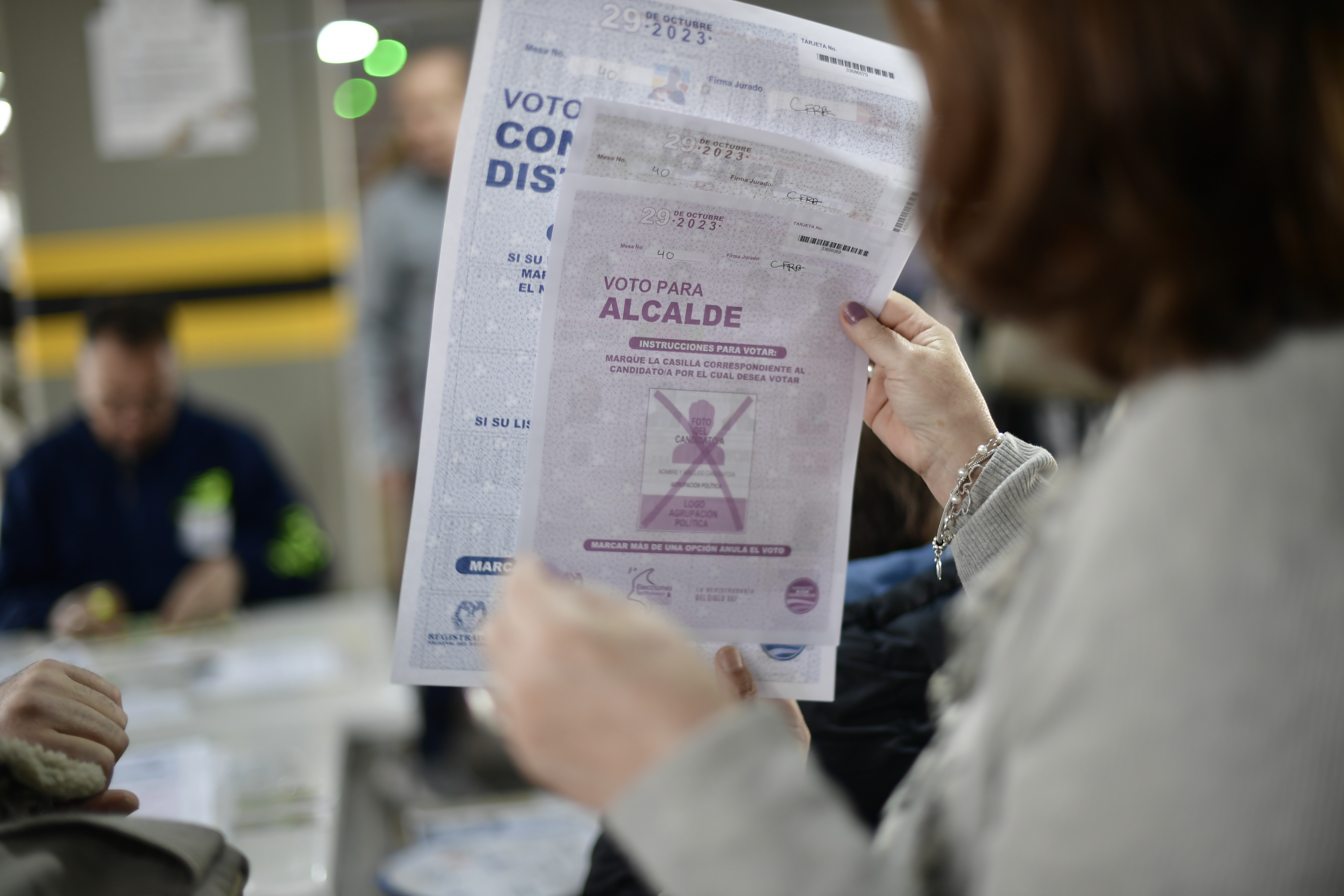 ¿Hasta cuándo puedo pedir el medio día de trabajo por votar y cómo solicitarlo?