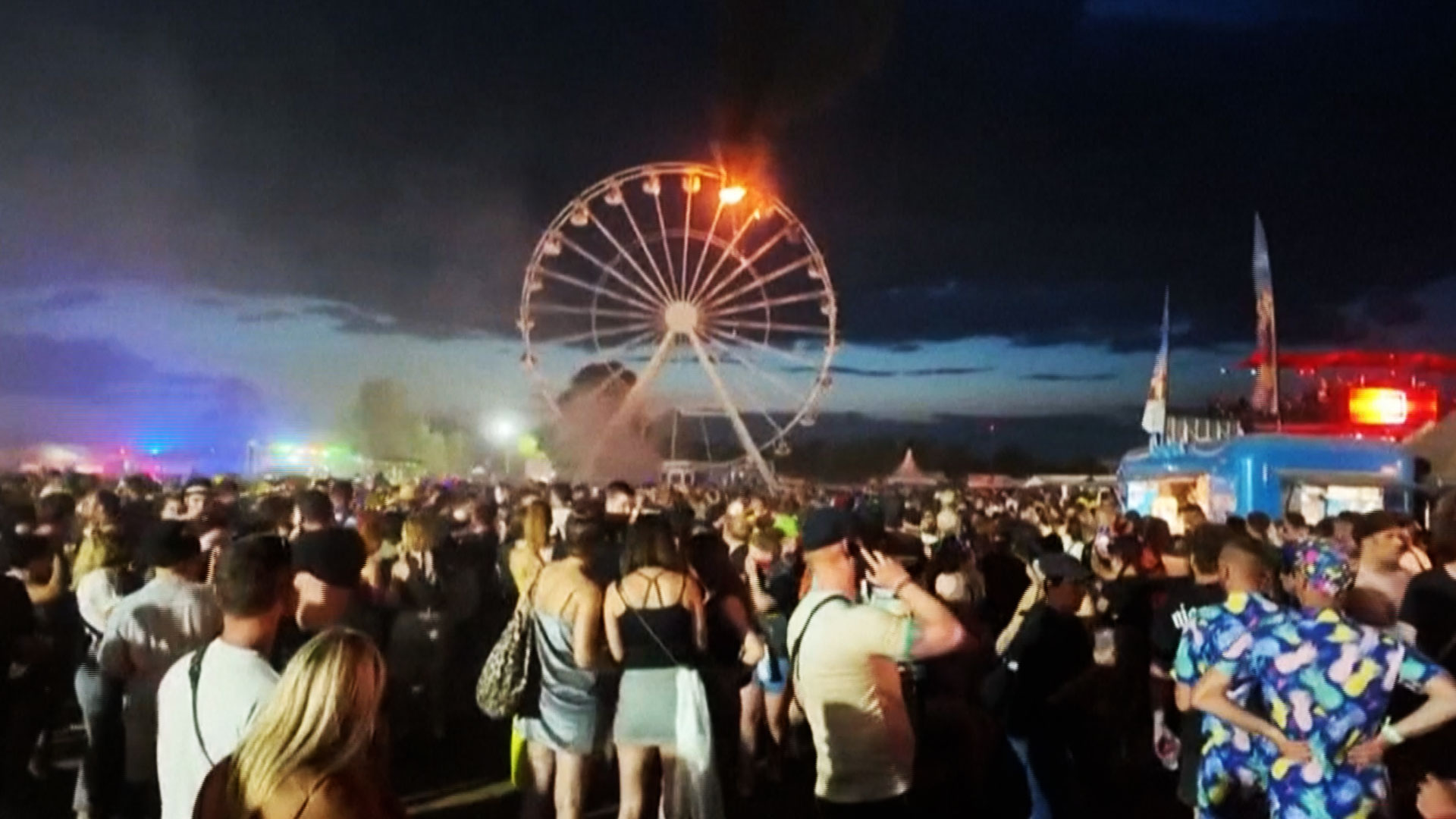 Alemania: incendio en festival de música deja a más de 20 personas heridas