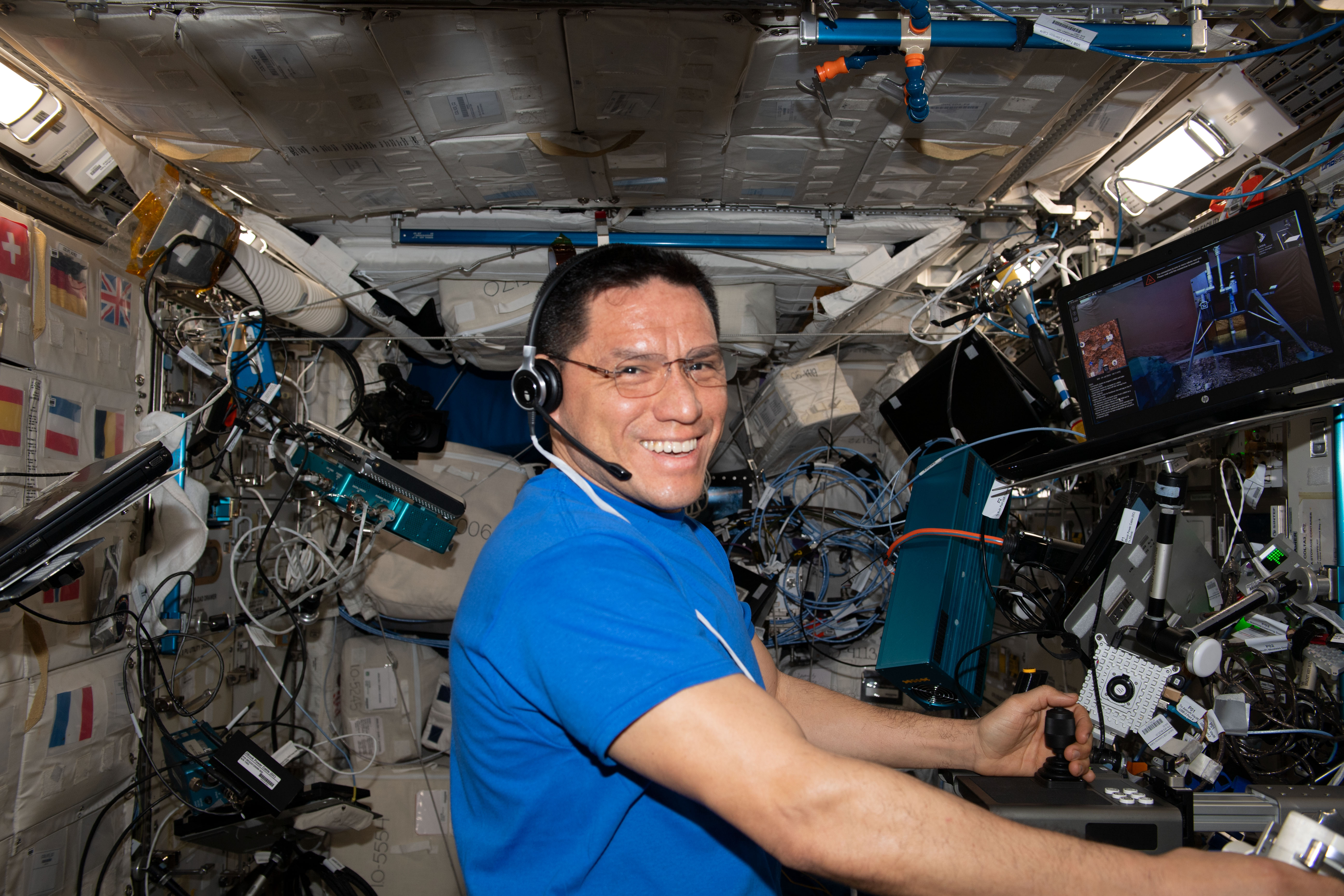 ¡Récord! Frank Rubio, el astronauta que acaba de cumplir un año en el espacio