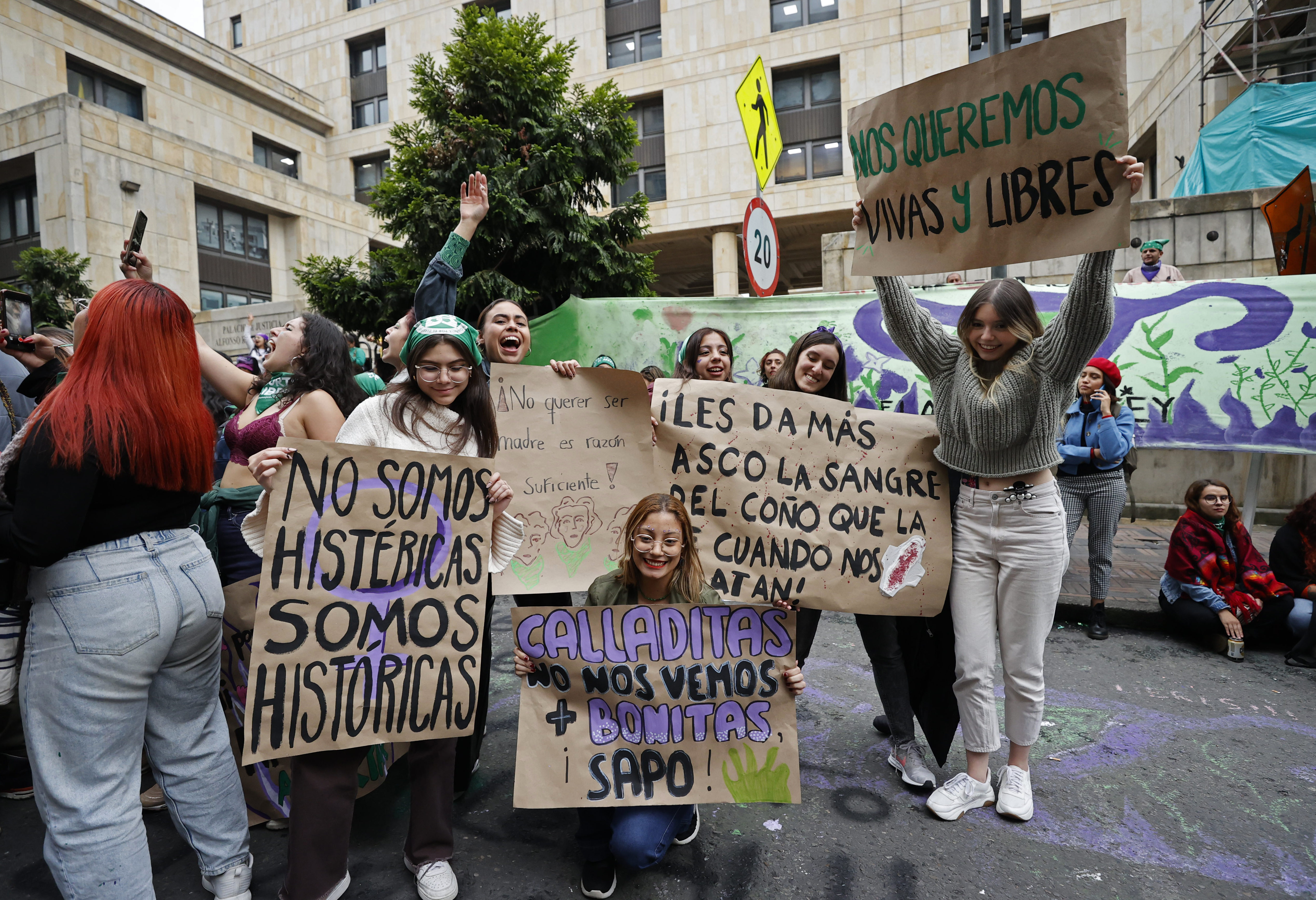 Infografía: panorama de delitos sexuales, feminicidios, justicia y empleo de mujeres en Bogotá