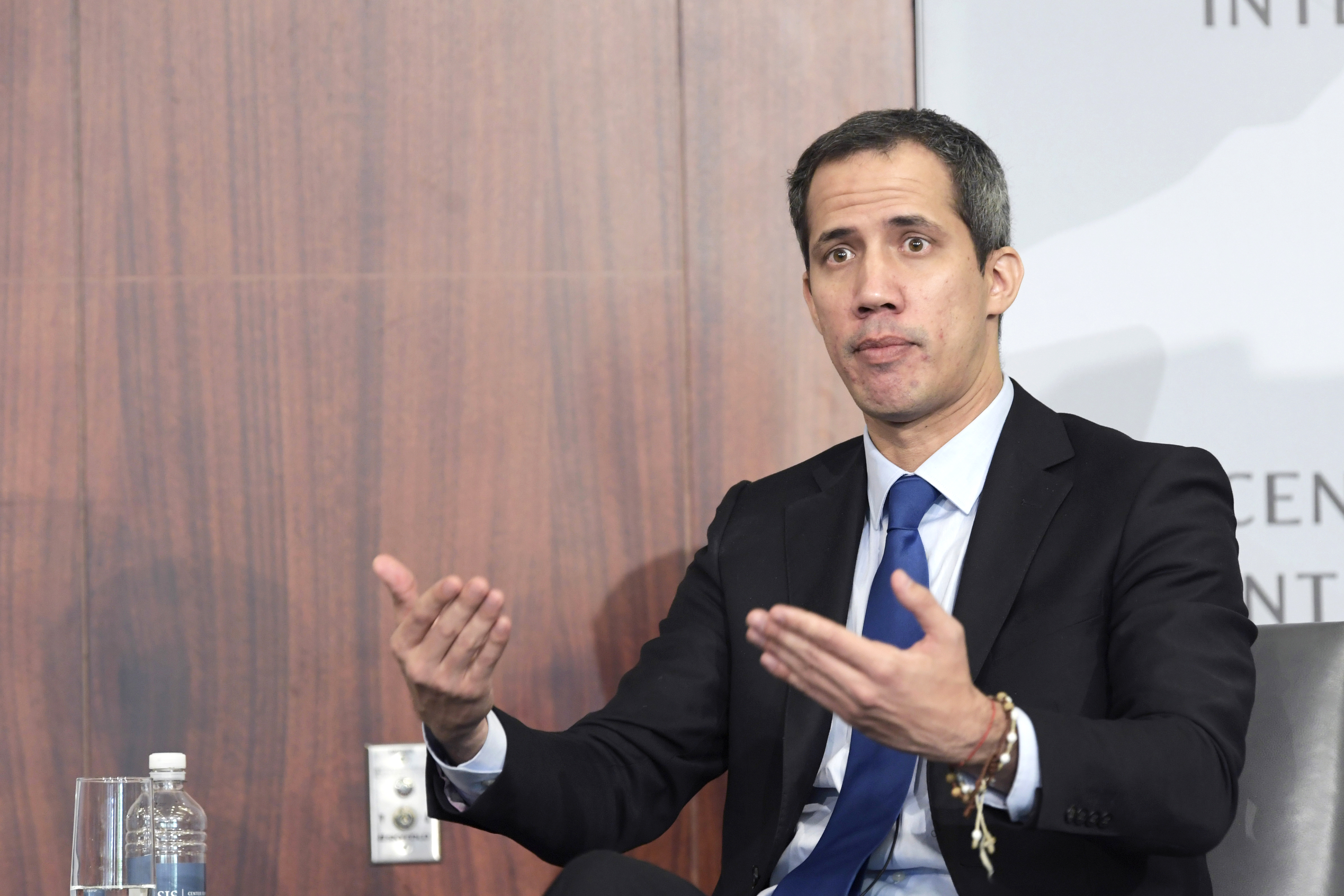 Venezuela: Fiscalía emite orden de arresto contra Juan Guaidó, exiliado en EE. UU.