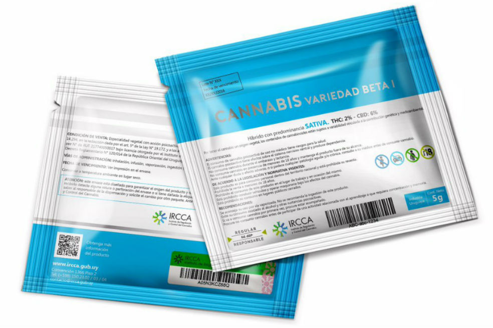 Farmacias uruguayas que venden marihuana evalúan opciones ante rechazo bancario