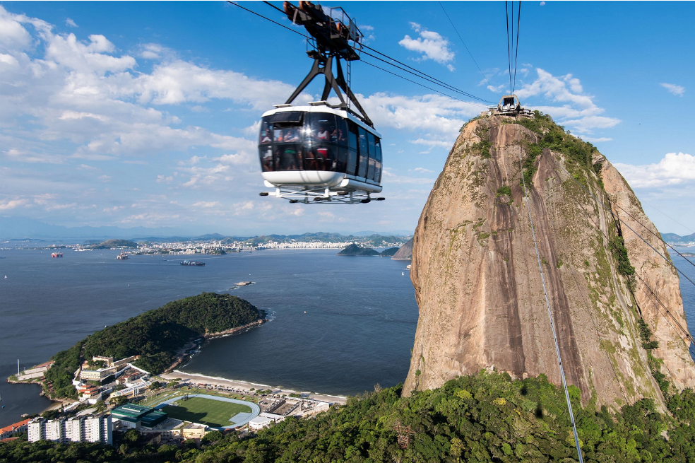 El célebre monumento natural carioca suele estar abierto para visitas, pero jamás para pernoctar durante la noche; ahora una multinacional hotelera ofrecerá una experiencia única para turistas de todo el mundo.