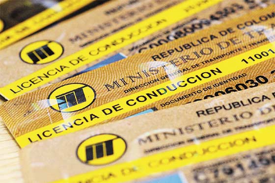 «No todos deben renovar el pase»: Mintransporte