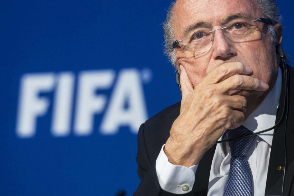 Blatter seguirá como presidente de la FIFA y dice que no ha hecho «nada ilegal»