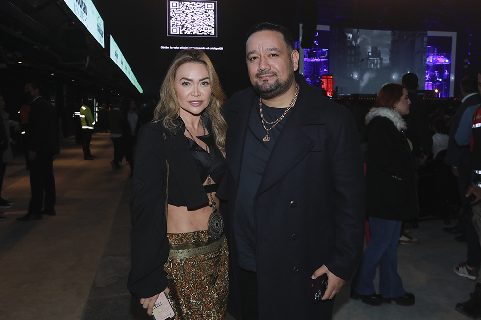 Diana Mendoza y Raul Gasca Ricardo Arjona