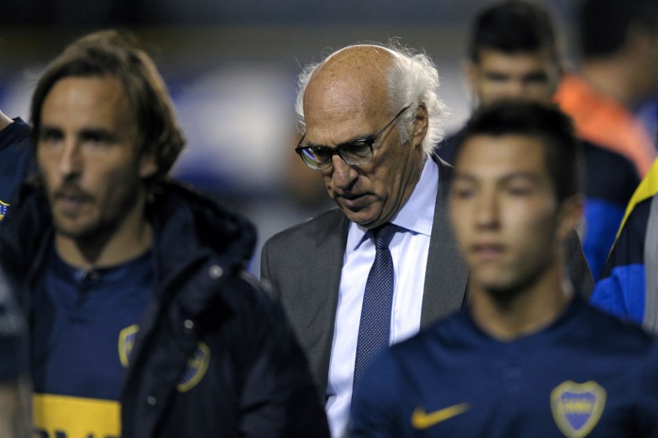 Carlos Bianchi dispuesto a seguir en Boca pese a derrota ante Estudiantes