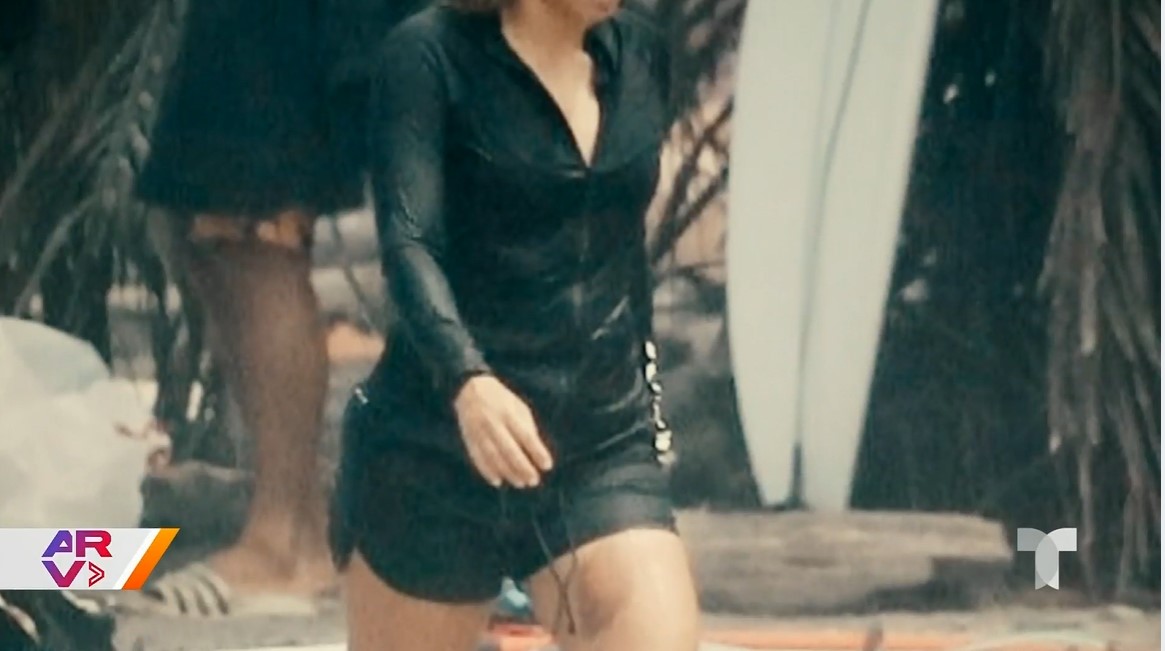 Caída Shakira en Costa Rica - Captura de Pantalla Al Rojo Vivo.