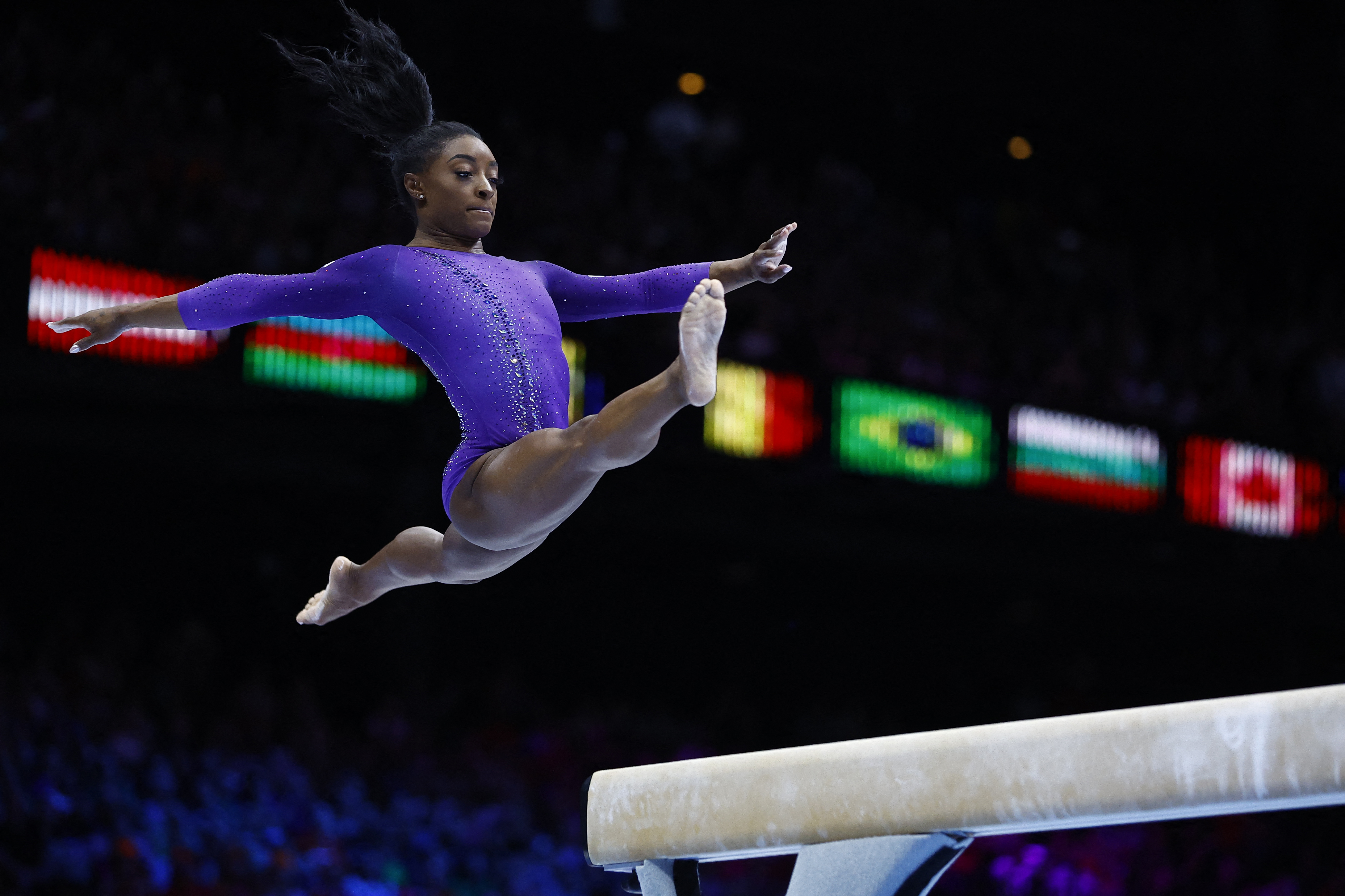 En video: el nuevo título mundial de Simone Biles en viga de equilibrio