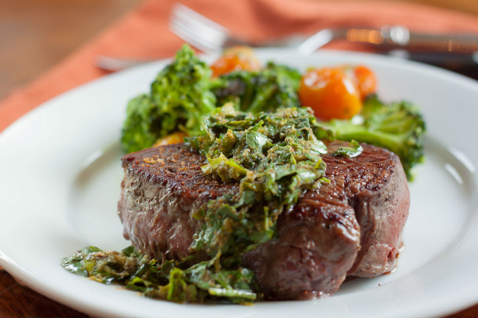 Receta del día: lomo fino con pesto