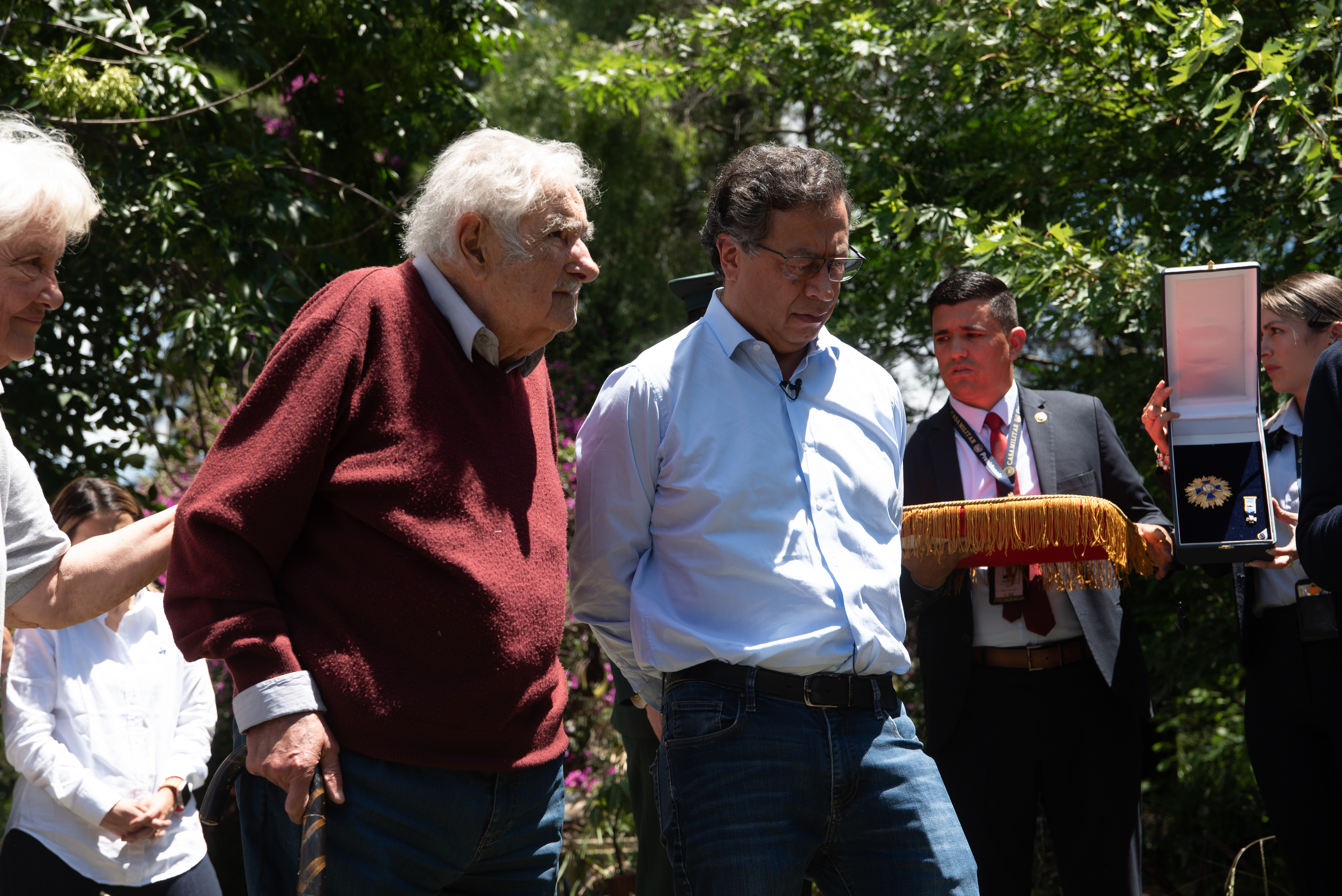 “Al menos hoy gobernamos”: Petro sobre episodio con bandera del M-19 en Uruguay