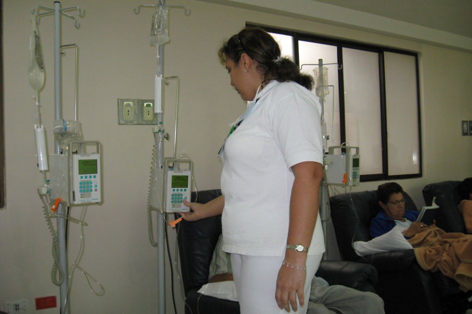 Presentan inmunoterapia más eficaz que ‘quimio’ contra el cáncer de pulmón