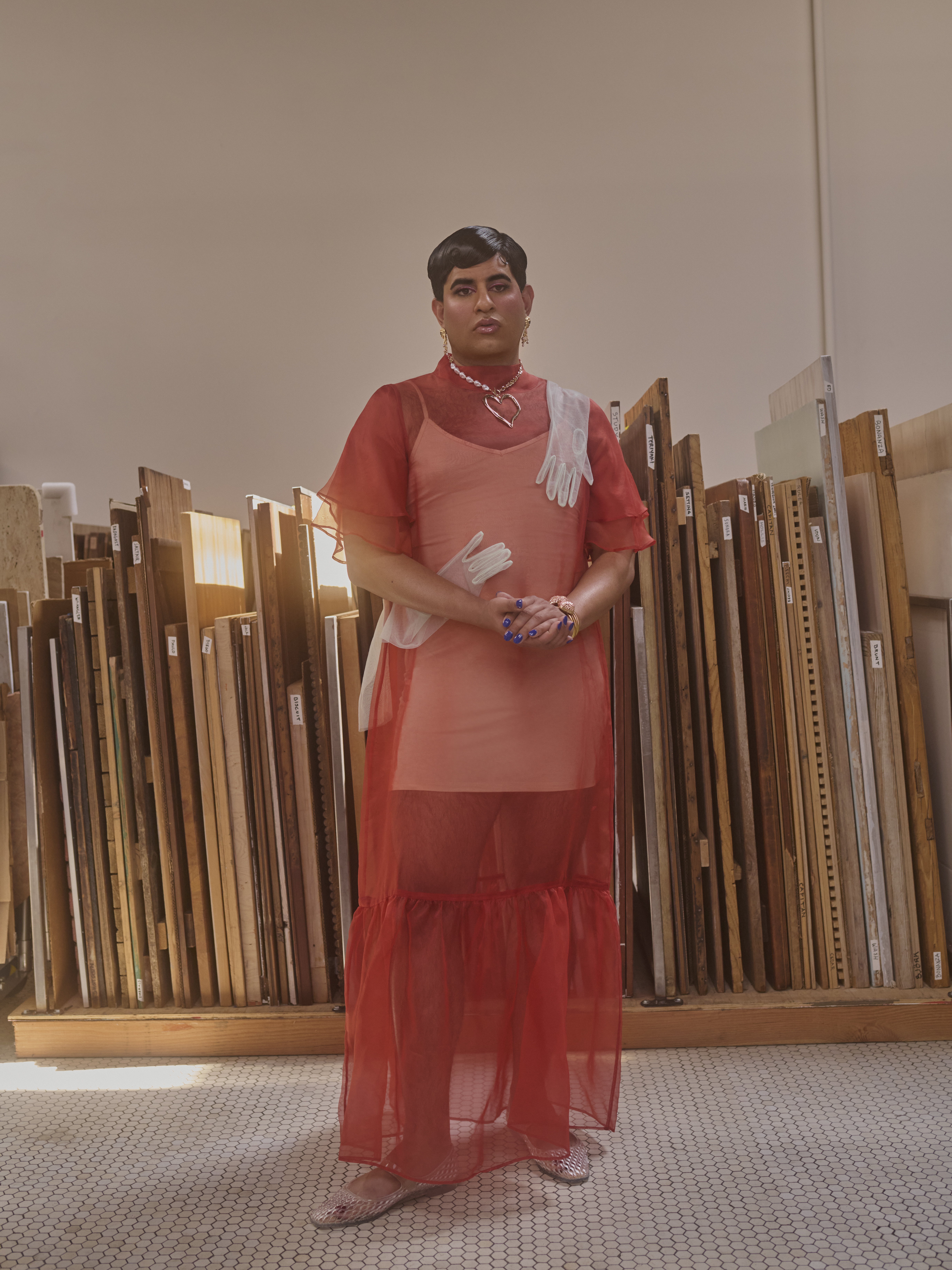 Alok Vaid-Menon, comediante y activista LGBTIQ+