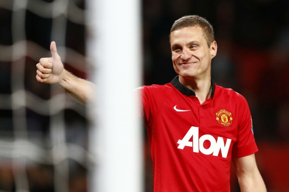 Nemanja Vidic anunció su retiro del fútbol