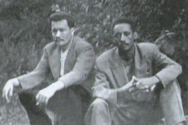 Jaime Bateman Cañón y Raúl Valbuena Ferla en la vereda Brasil, del municipio de Viotá. La foto fue tomada en 1960.