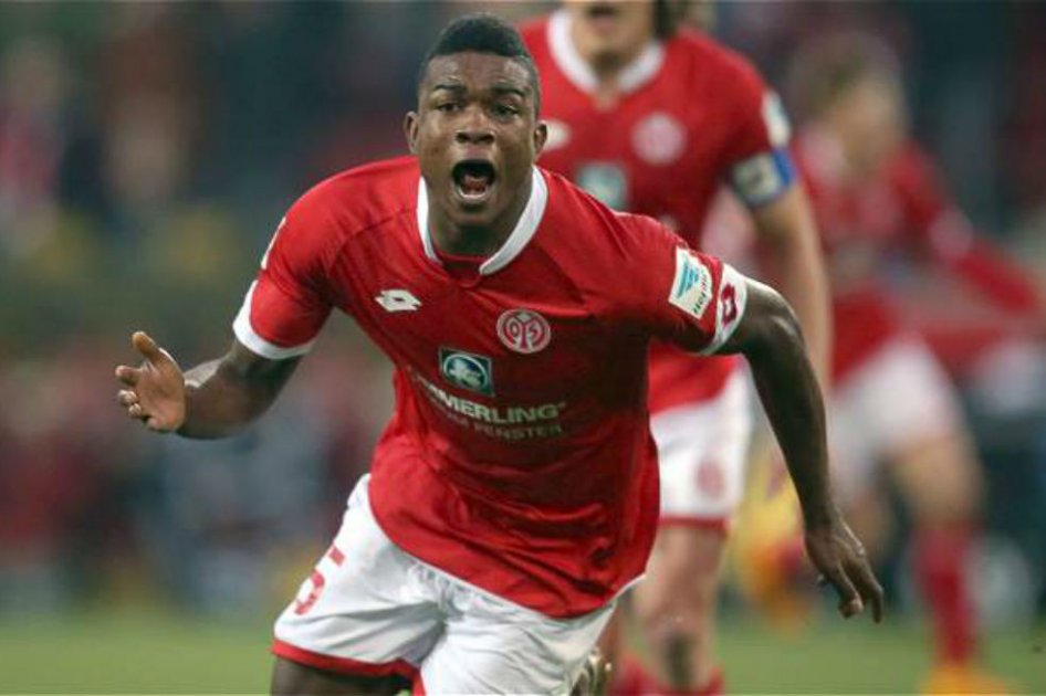 Jhon Córdoba, figura en la victoria del Mainz contra el Stuttgart