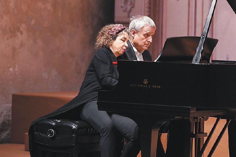 El dúo Tal & Groethuysen abrió el Festival el martes.