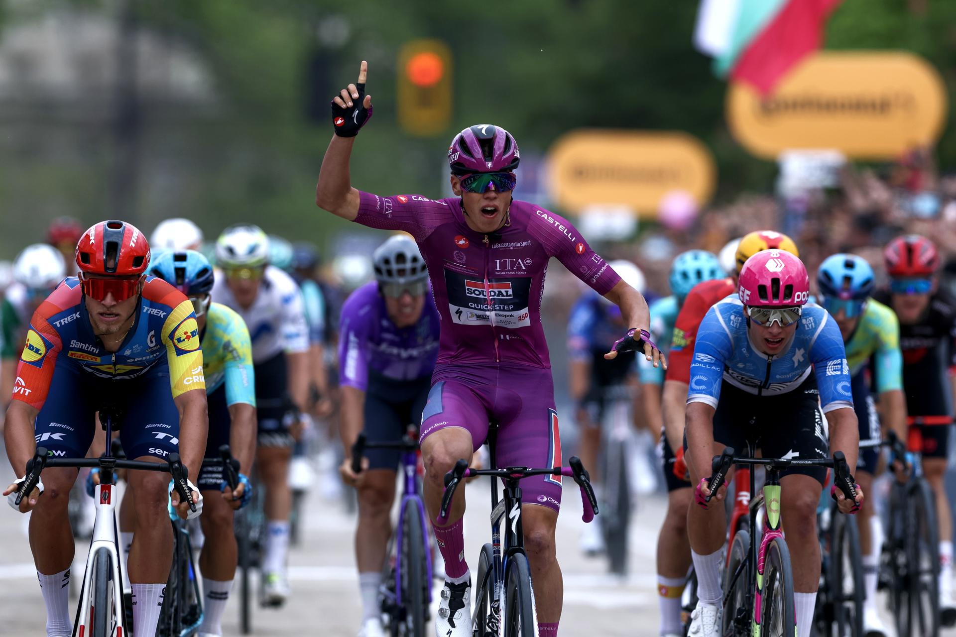 Así va la clasificación general del Giro de Italia tras el triunfo de Magnier en la etapa 3