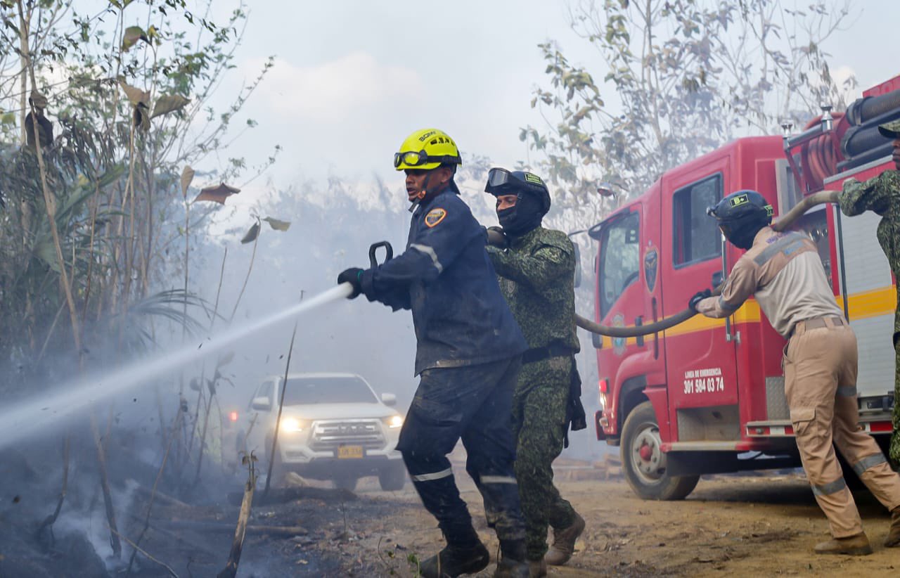Incendio forestal en San Onofre, Sucre, ha afectado más de 1.200 hectáreas