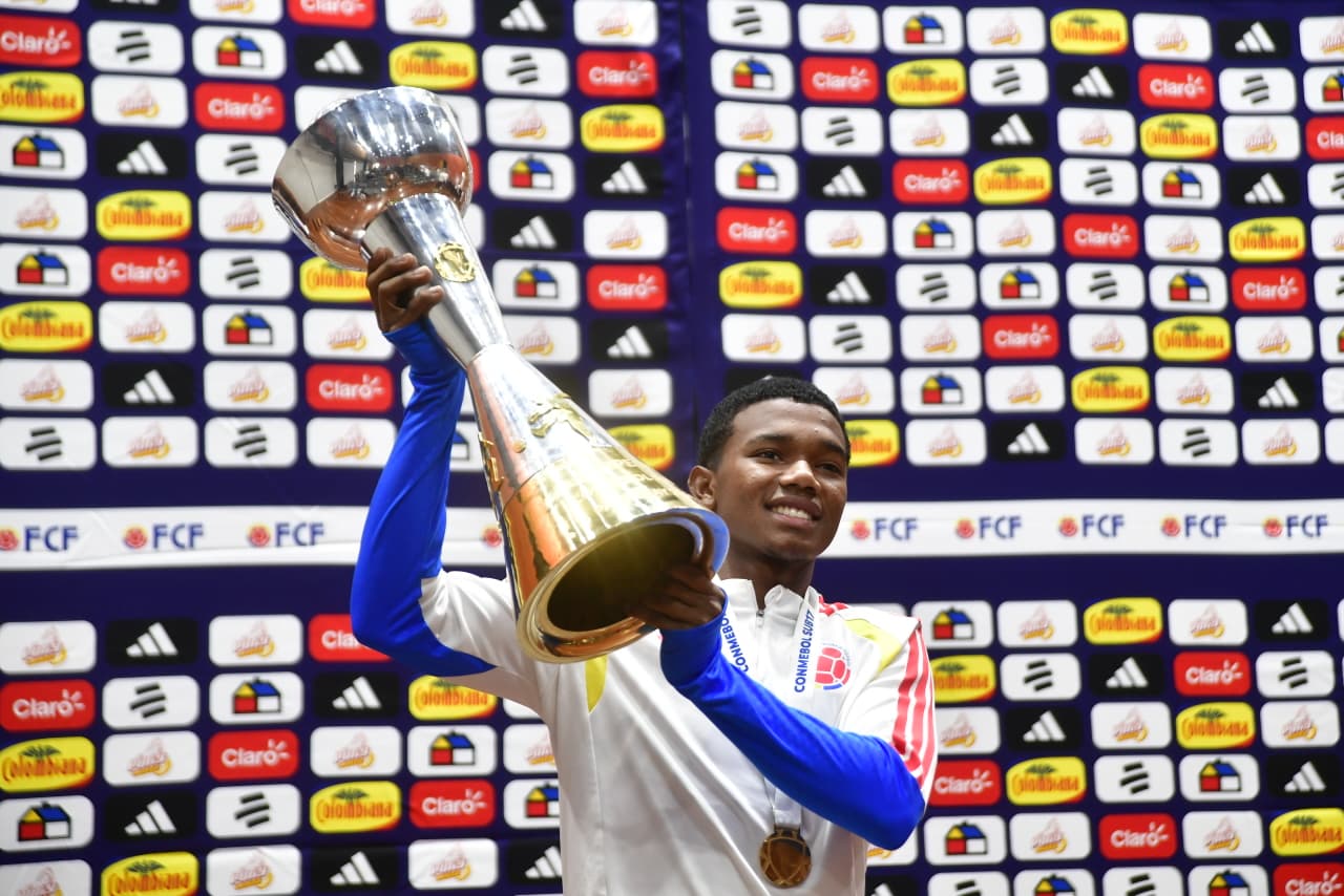 Galería del recibimiento del equipo Sub-17 de Colombia luego del título en el Sudamericano.