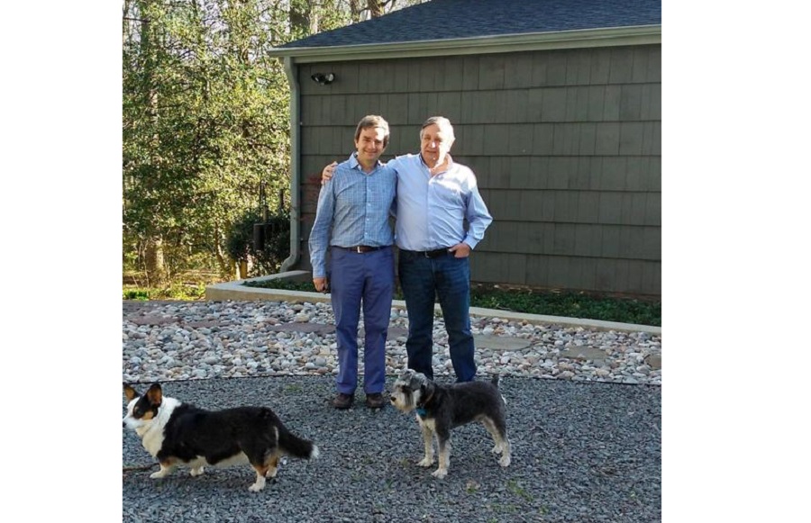 Juan Carlos Jaramillo y Alejandro López con Lucy y Tango.