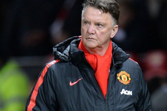 Van Gaal se enojó y abandonó rueda de prensa