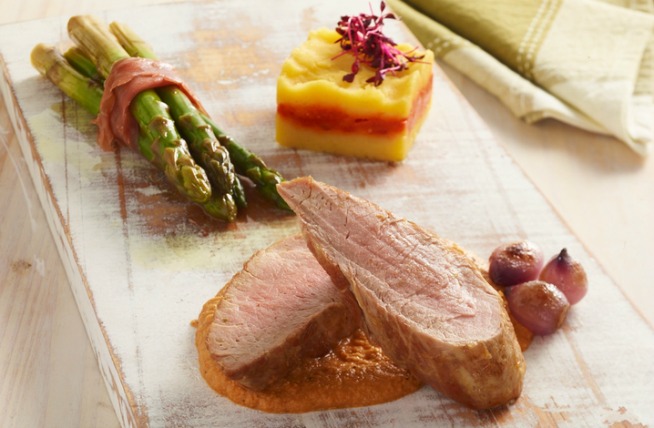 Solomito de cerdo en salsa de ají de maní