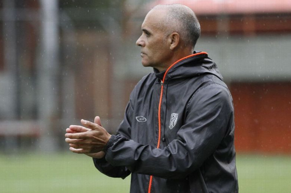 El español José Arestey dejó de ser el entrenador de Envigado