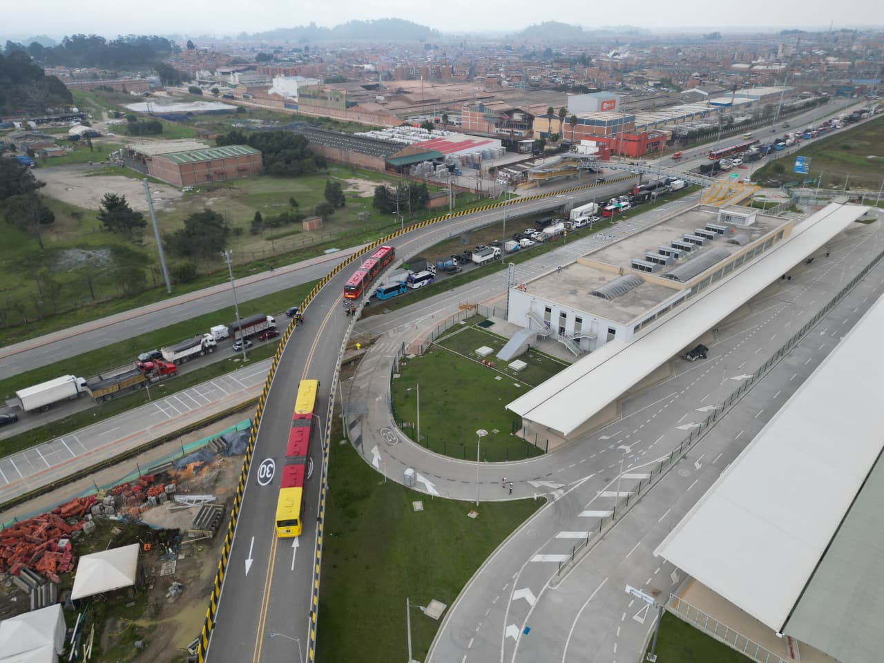 Inician pruebas en portal de TransMilenio en Soacha que reducirá los tiempos de viaje