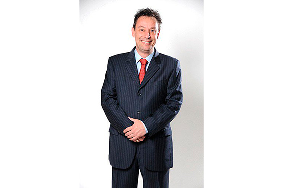 Carlos «El Mono» Sánchez denuncia los incumplimientos de los empresarios con los artistas