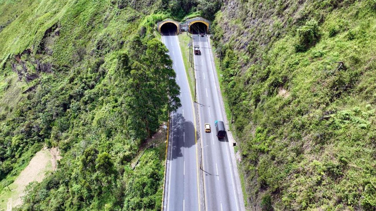 Invías asumirá corredor Devimed desde el 1 de agosto: así se invirtió en la obra desde 1996