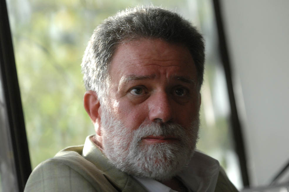 Absuelven a excomisionado Luis Carlos Restrepo por presunta falsa desmovilización