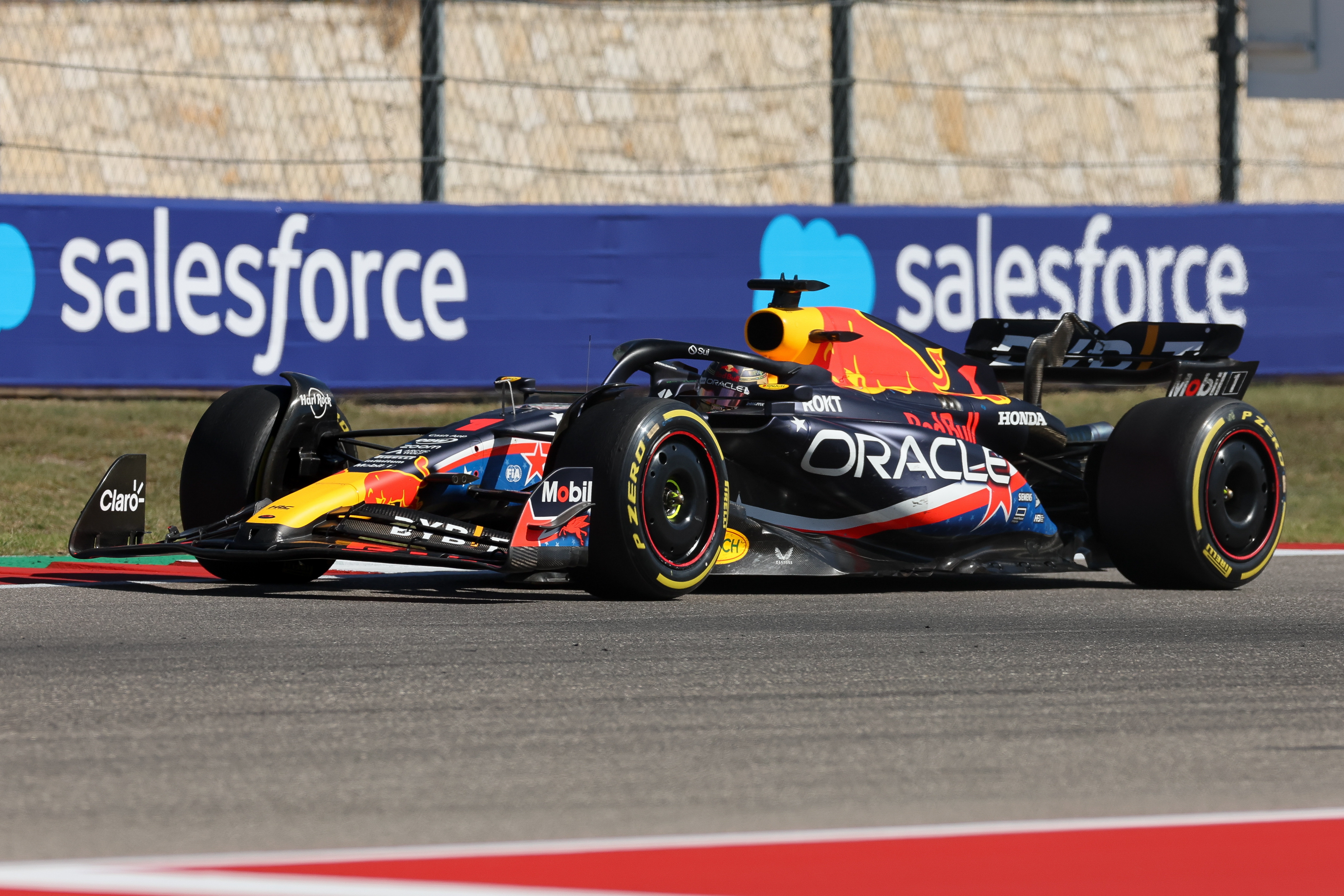 Austin (United States), 22/10/2023.- Dutch driver Max Verstappen of Red Bull Racing in action during the 2023 Formula 1 Grand Prix of the United States at the Circuit of the Americas in Austin, USA, 22 October 2023. (Fórmula Uno, Estados Unidos) EFE/EPA/ADAM DAVIS