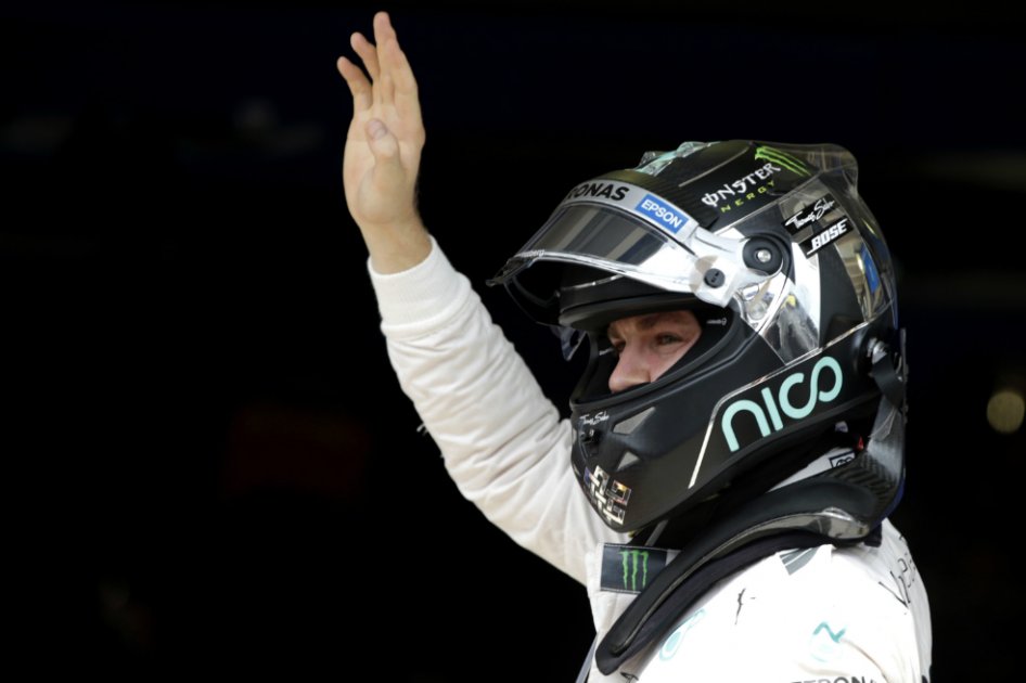 Nico Rosberg tras ganar la 'pole' del Gran Premio de Brasil. / EFE