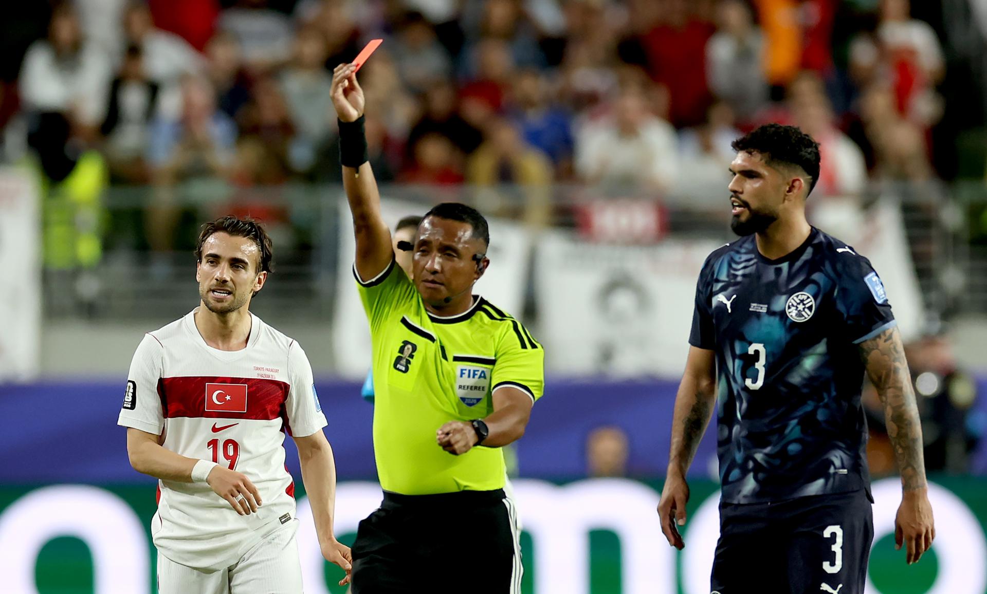¡Se aplicó la ley Prestianni! La insólita roja que recibió Miguel Almirón en el Mundial 2026