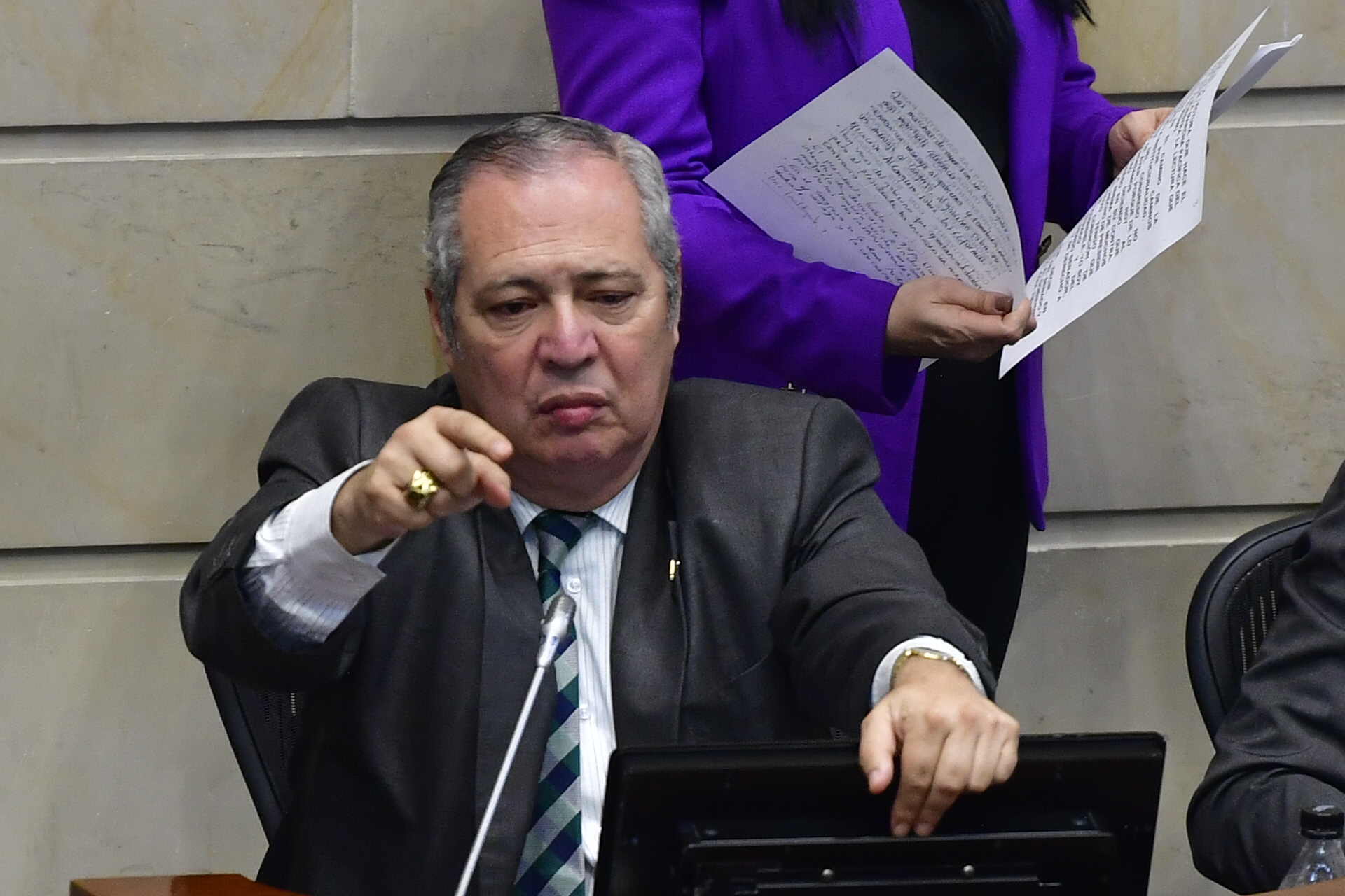 Presidente del senado durante el debate de la reforma pensional en el senado