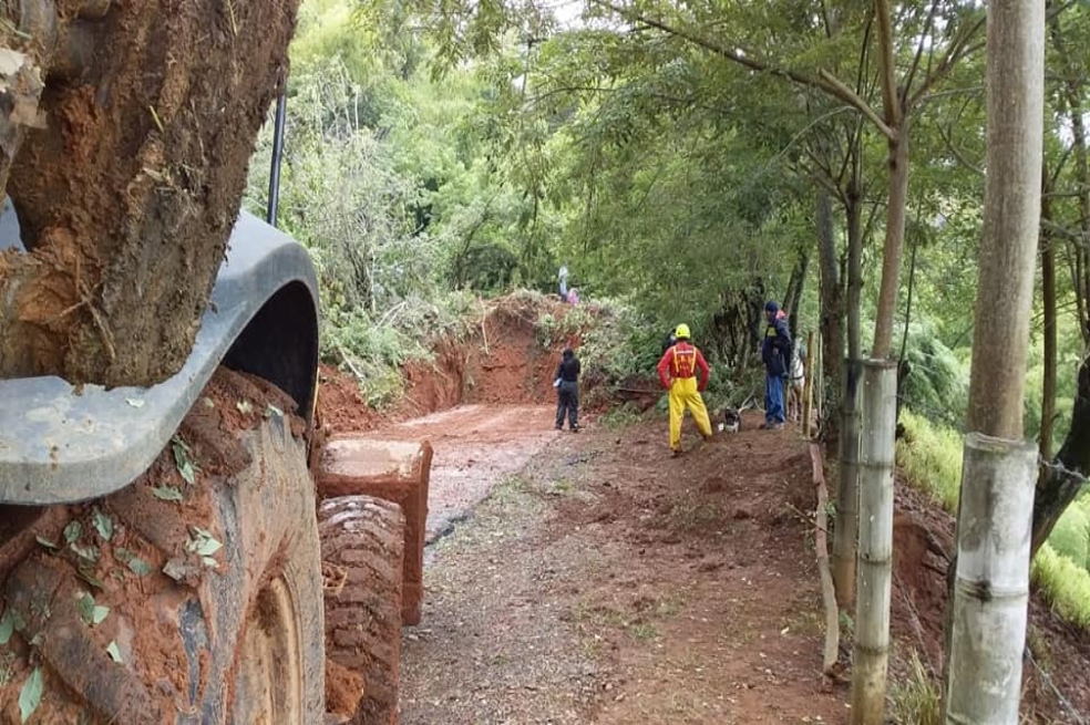 Se reestableció el paso vial del occidente de Risaralda con el departamento