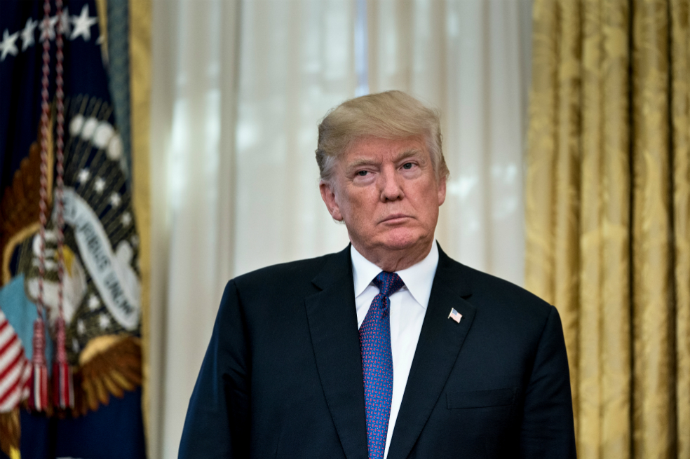 ¿Por qué un trino de Trump tiene en aprietos la agenda legislativa en EE.UU?