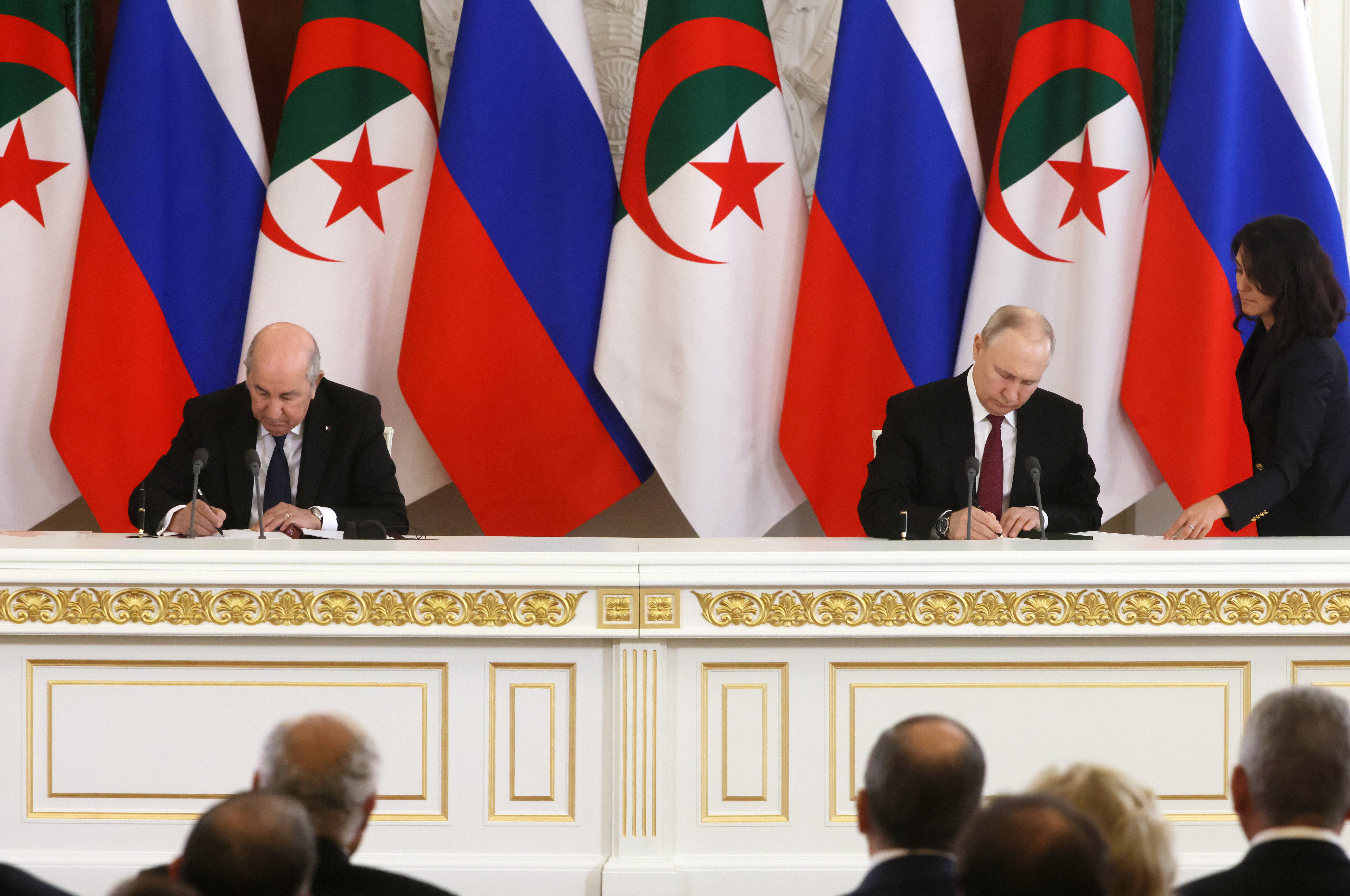 Argelia declara su apoyo irrestricto a Rusia sin importar presiones de terceros